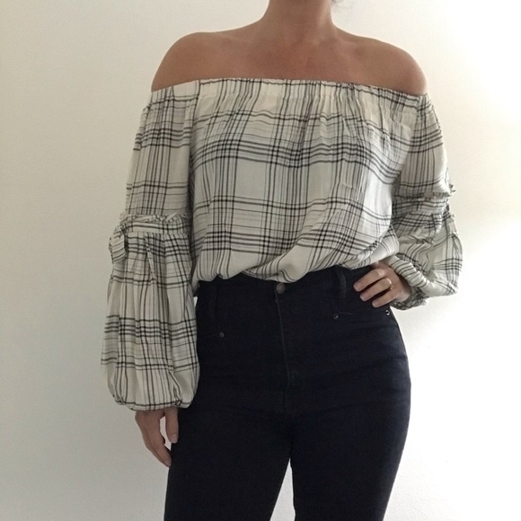 Max Studio Tops - Nordstrom Black and white plaid peasant top